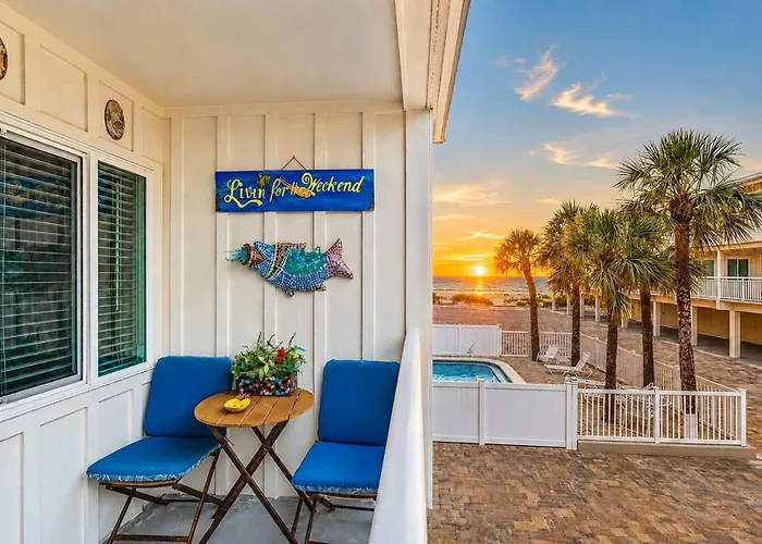 Sunset Gulf Views 2-min Walk To Pool Apartamento